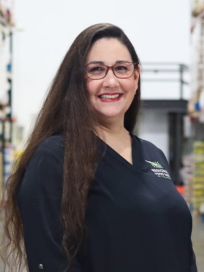 Stephanie-Mendenhall headshot